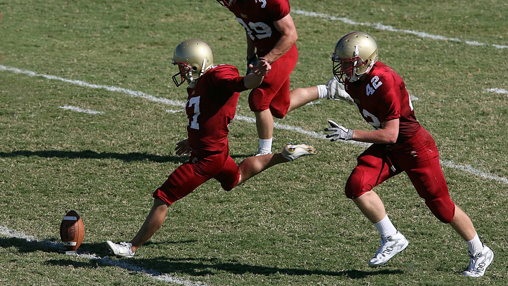 “青年球员表现出色,未来无限可能”,青年队是哪个球队